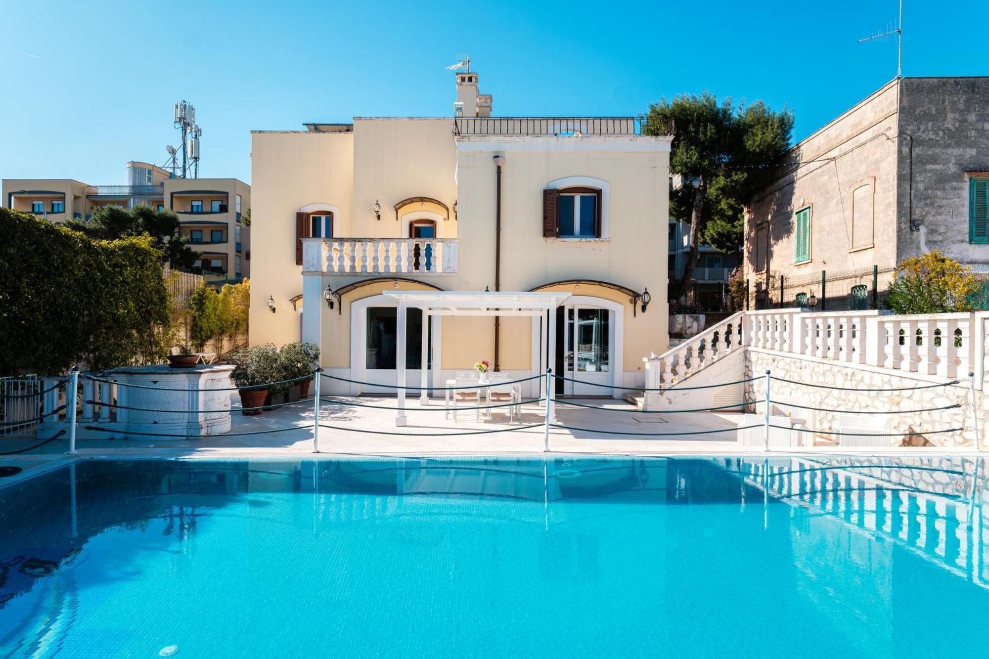 Villa Donna Franca By Sthey Монополи Экстерьер фото
